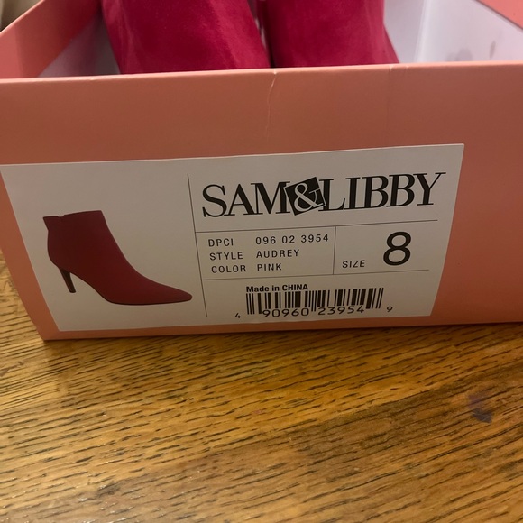 Sam & Libby hot pink ankle boots, Size 8 - Picture 4 of 11